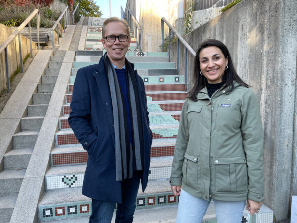 Rana Kasto, Stockholmshems hållbarhetsenhet, är initiativtagare till projektet, här tillsammans med Stockholmshems vice vd Olle Torefeldt.