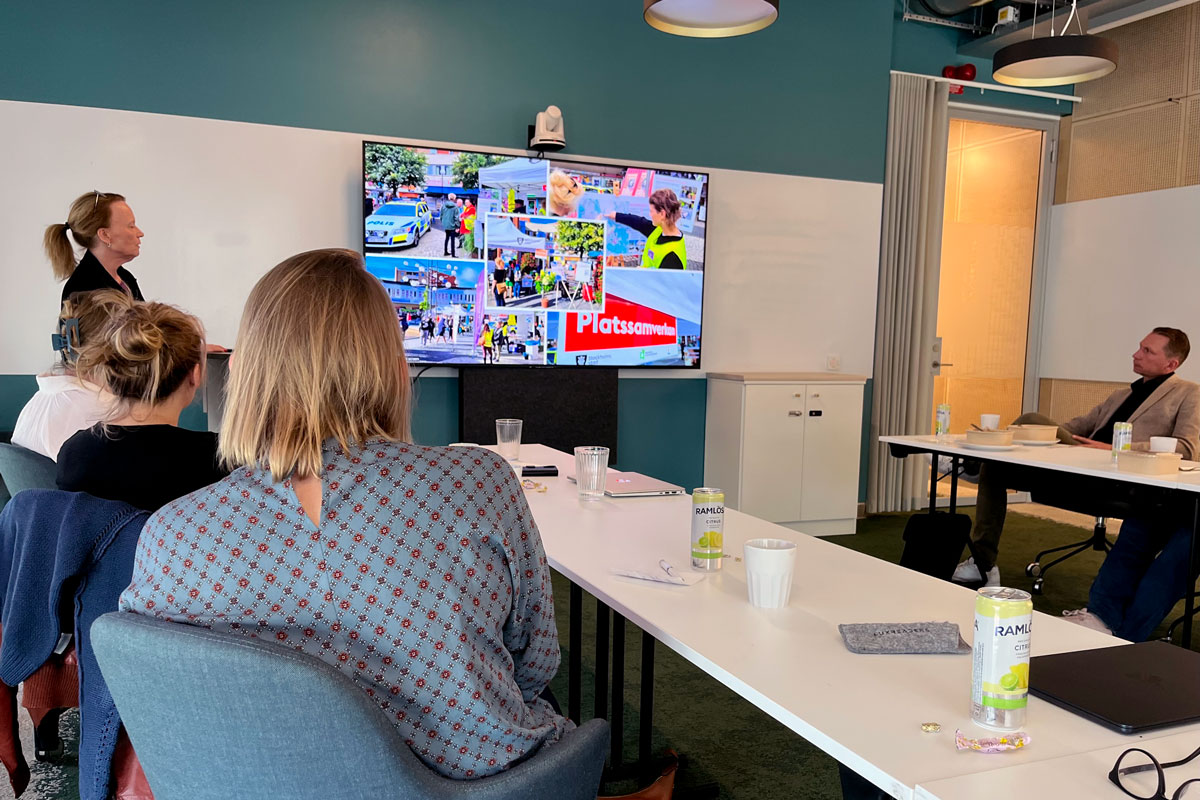 För att presentera oss för varandra och låta oss inspireras av varandras arbete i föreningarna bjöd vi in våra systrar på en lunch.