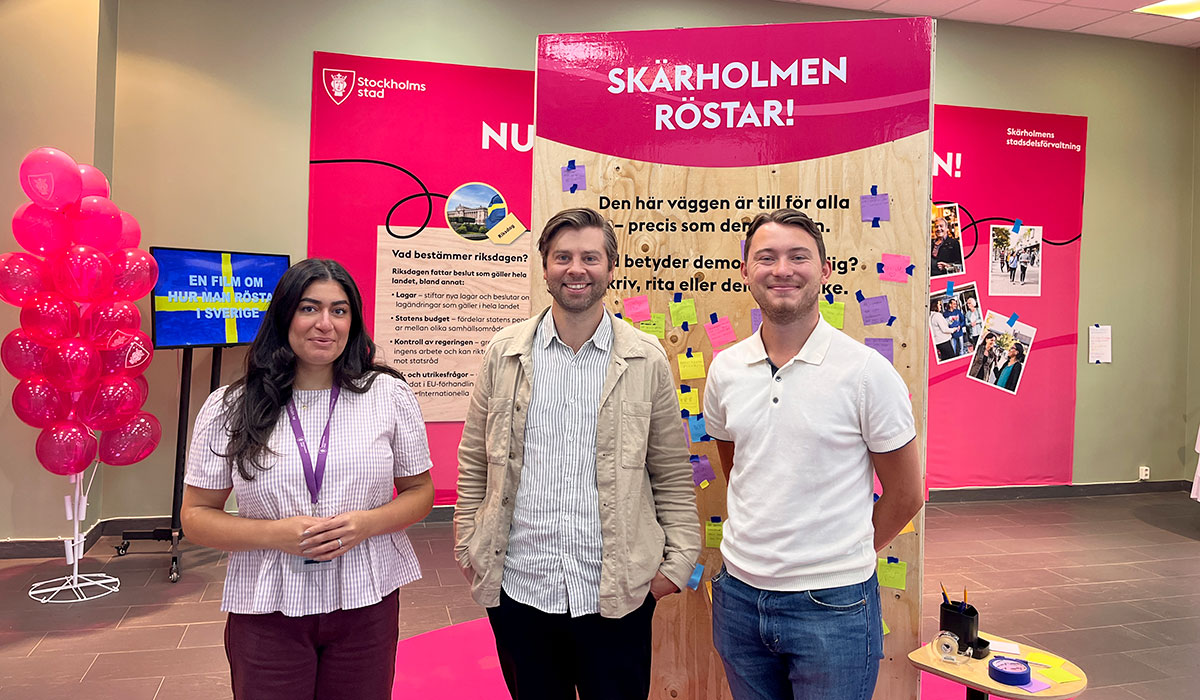 Sara Hussain, metodutvecklare på Skärholmens stadsdelsförvaltning tillsammans med Trond Hannerstig och Anton Johnsson Skärholmens Fastighetsägare.